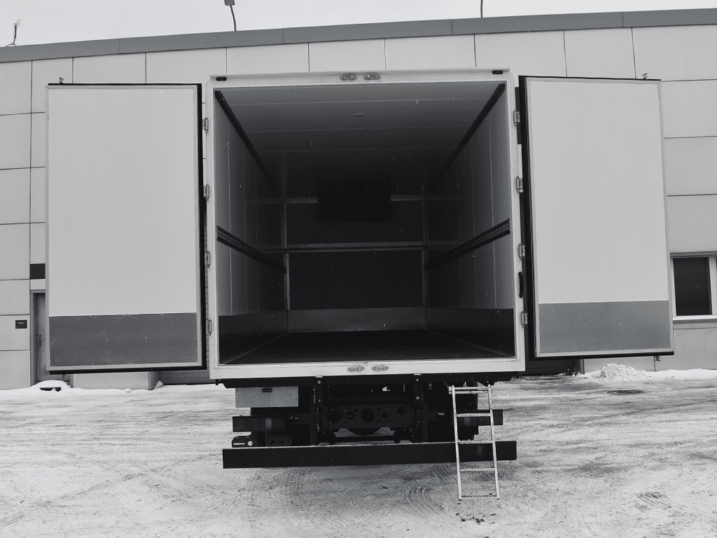 Фургон-рефрижератор на шасси HOWO T5G